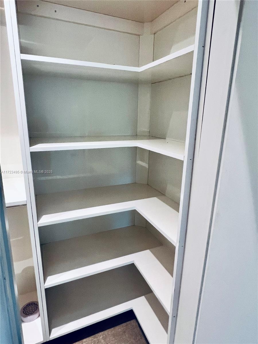 TREASURE PLAZA - Residential