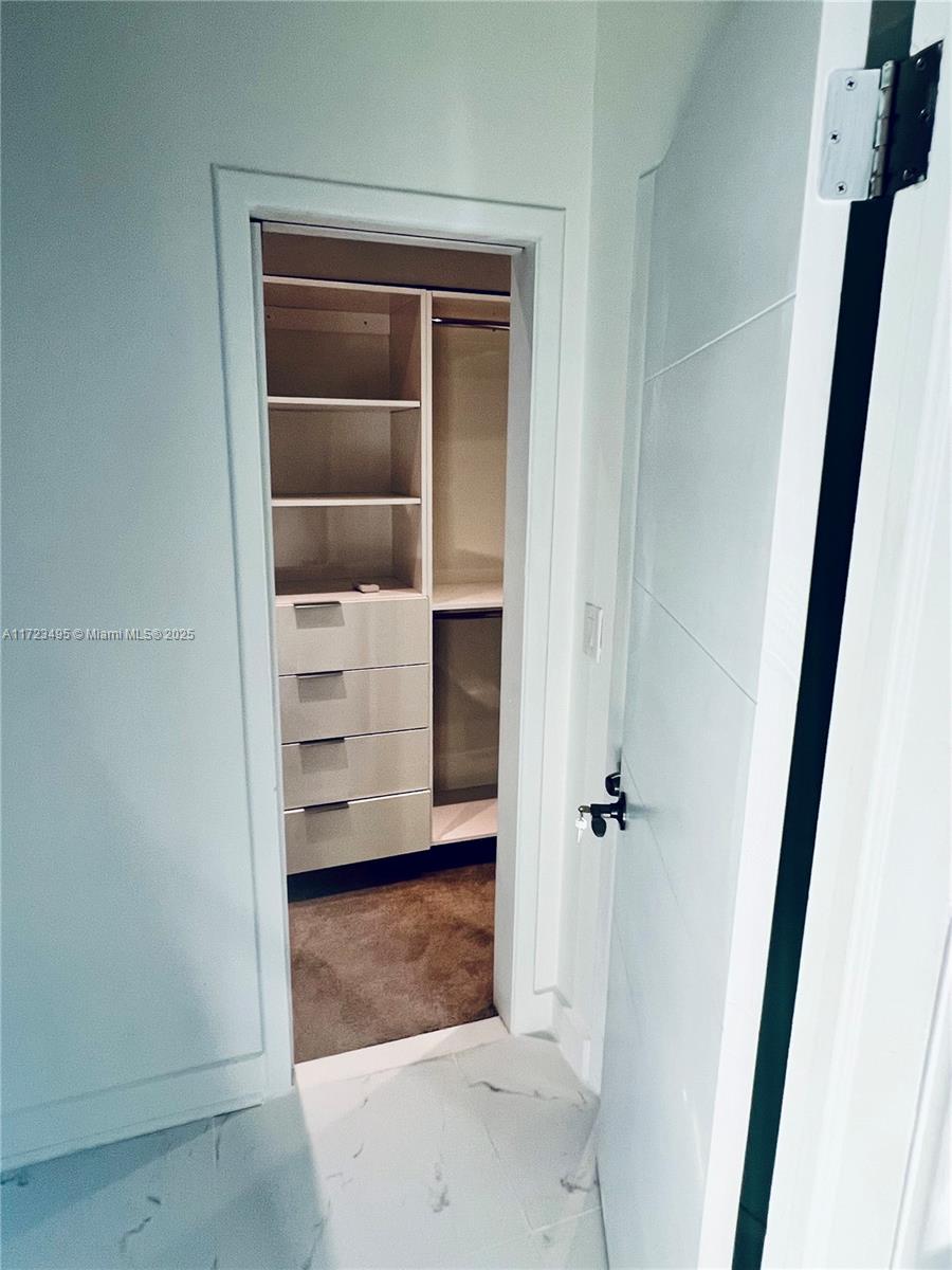 TREASURE PLAZA - Residential