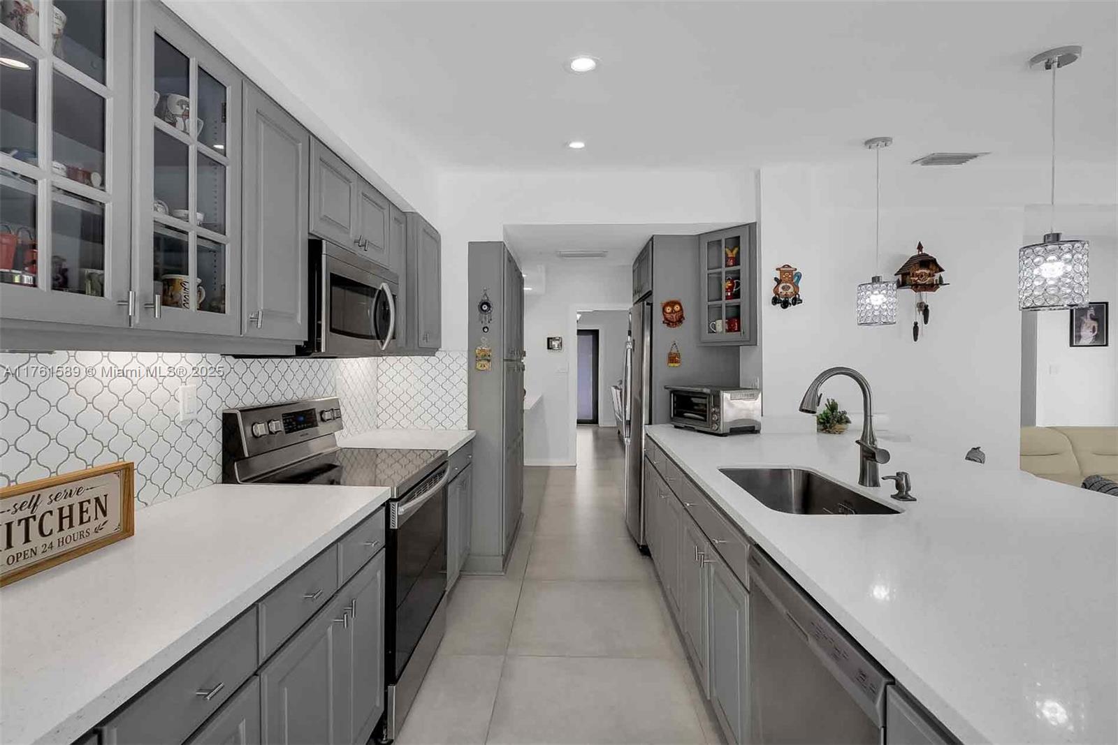 RANCH ESTATES - Residential