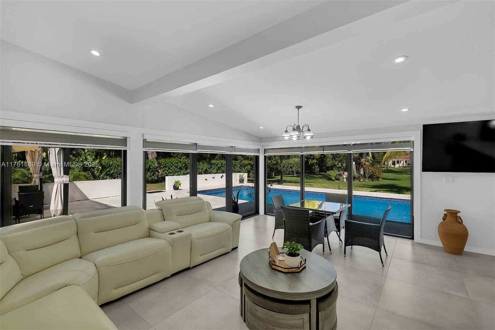 RANCH ESTATES - Residential