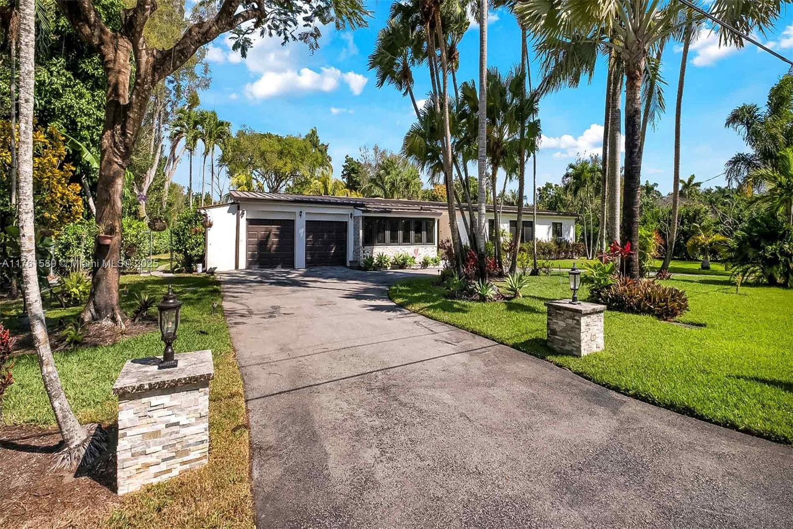 RANCH ESTATES - Residential