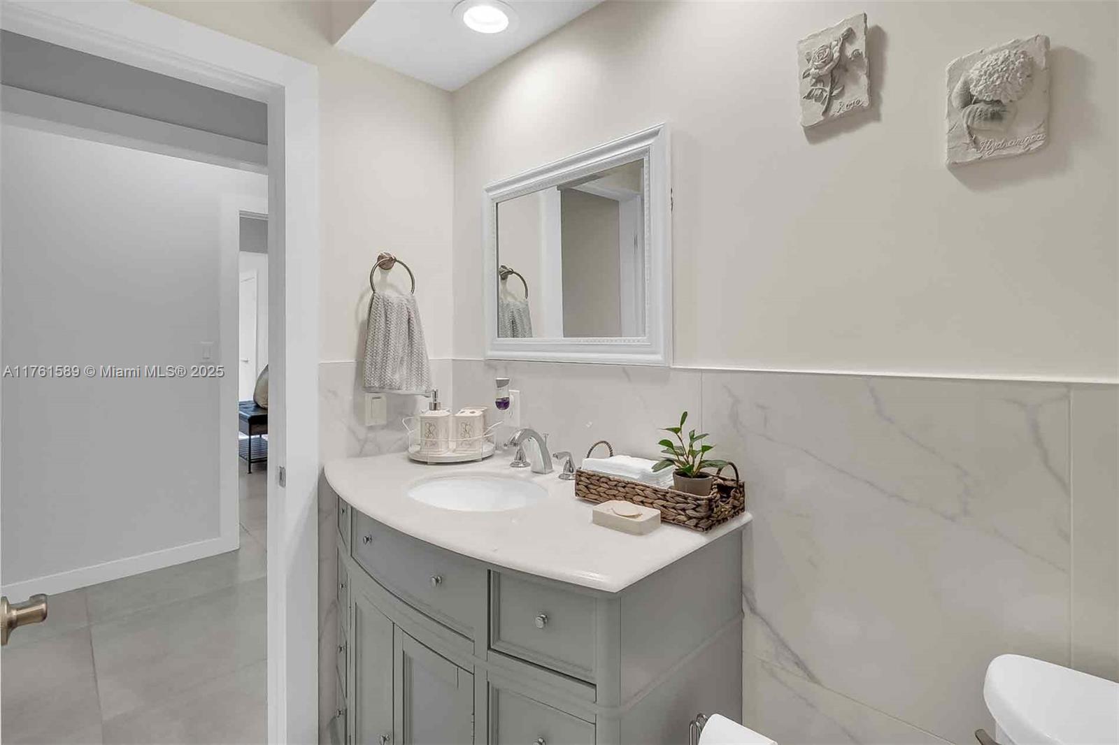 RANCH ESTATES - Residential