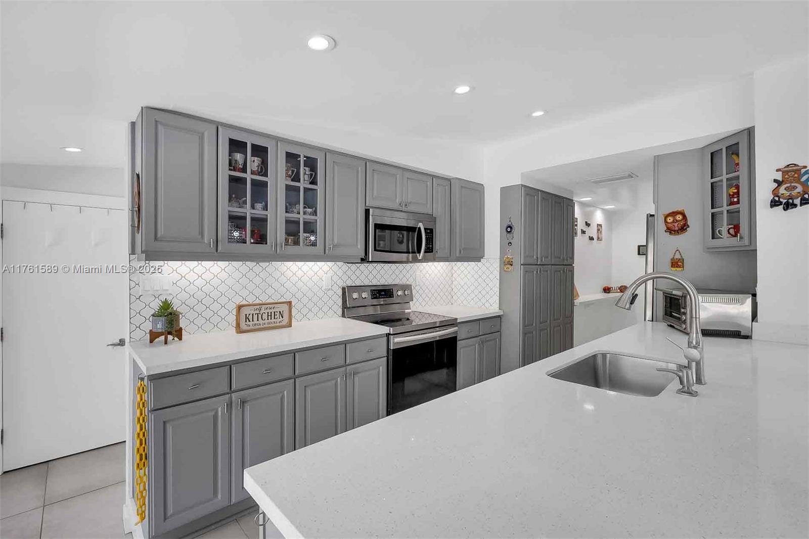 RANCH ESTATES - Residential