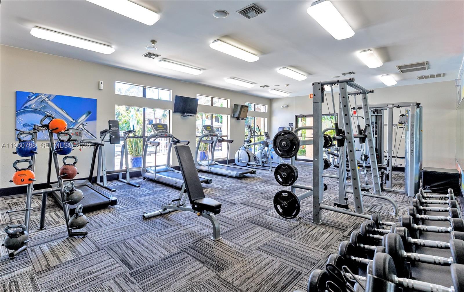 VISTA LAGO AT THE HAMMOCK - Residential