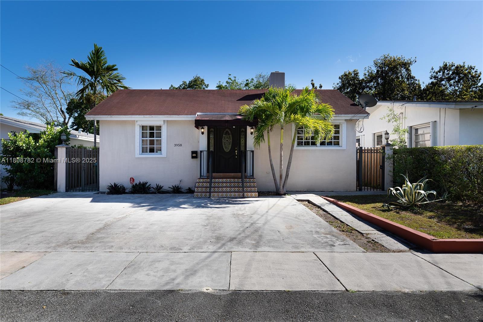 Rental Property at 3958 Sw 2 St, Miami, Broward County, Florida - Bedrooms: 2 
Bathrooms: 1  - $3,900 MO.