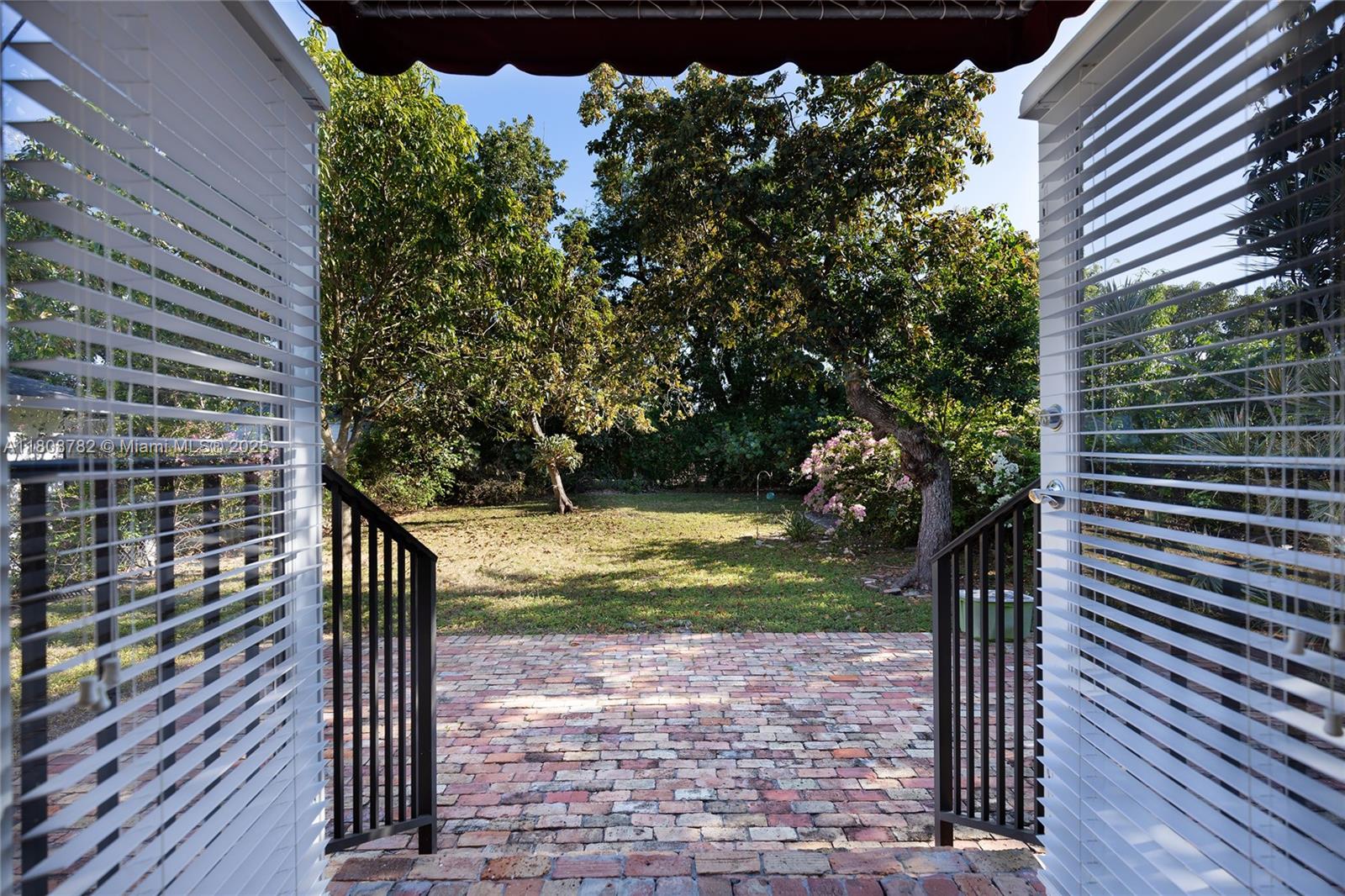 SICKLES GROVE - Residential Lease
