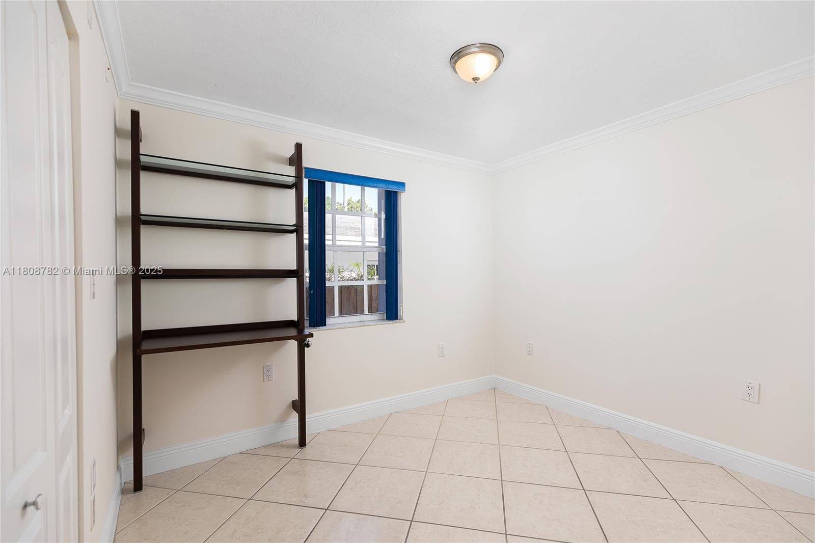 SICKLES GROVE - Residential Lease
