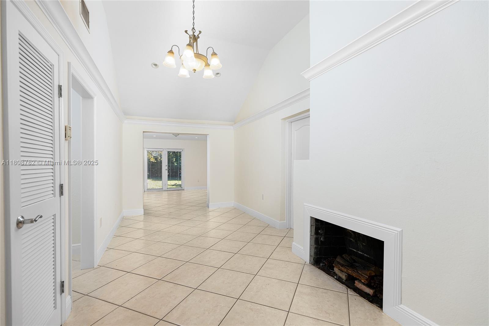 SICKLES GROVE - Residential Lease