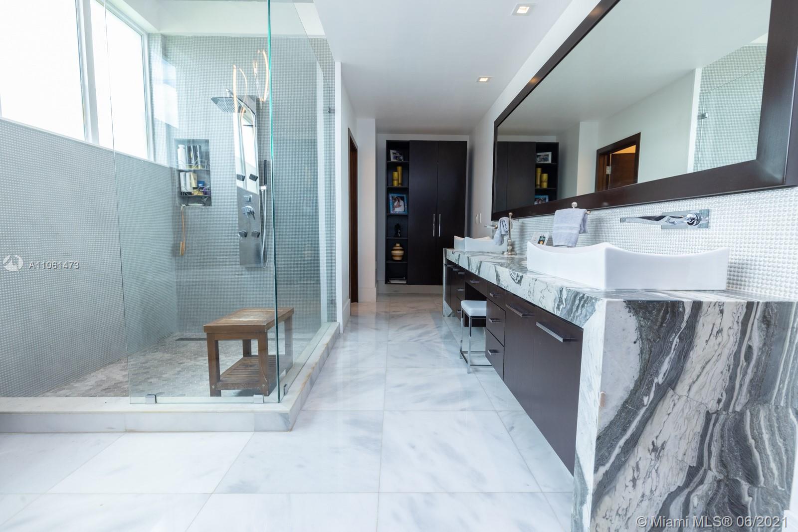 SUNRISE HARBOUR REV PL - Residential