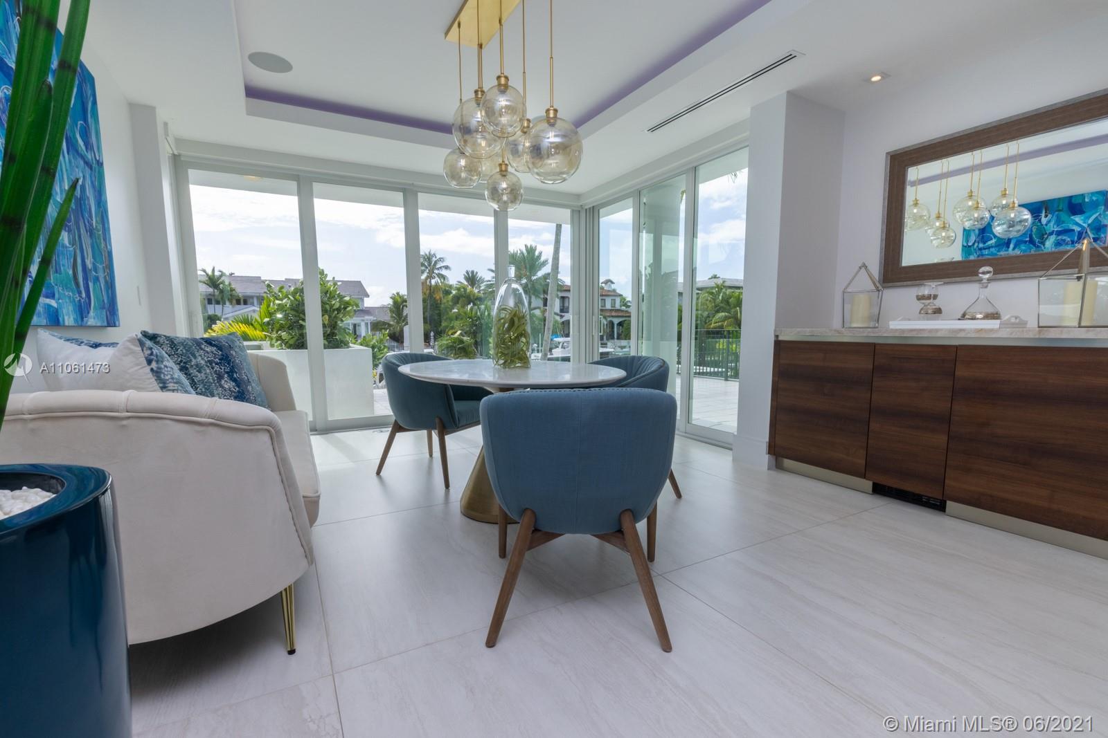 SUNRISE HARBOUR REV PL - Residential