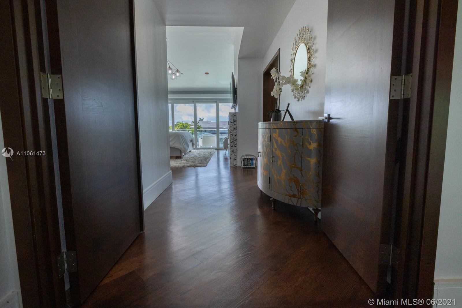 SUNRISE HARBOUR REV PL - Residential