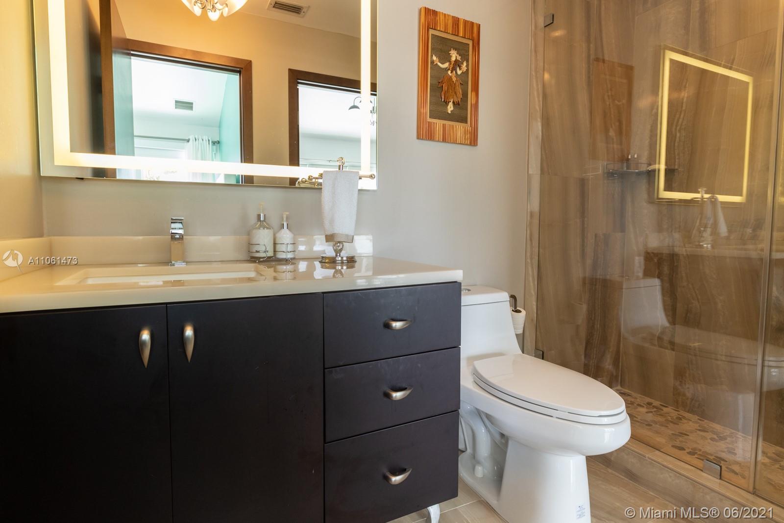 SUNRISE HARBOUR REV PL - Residential