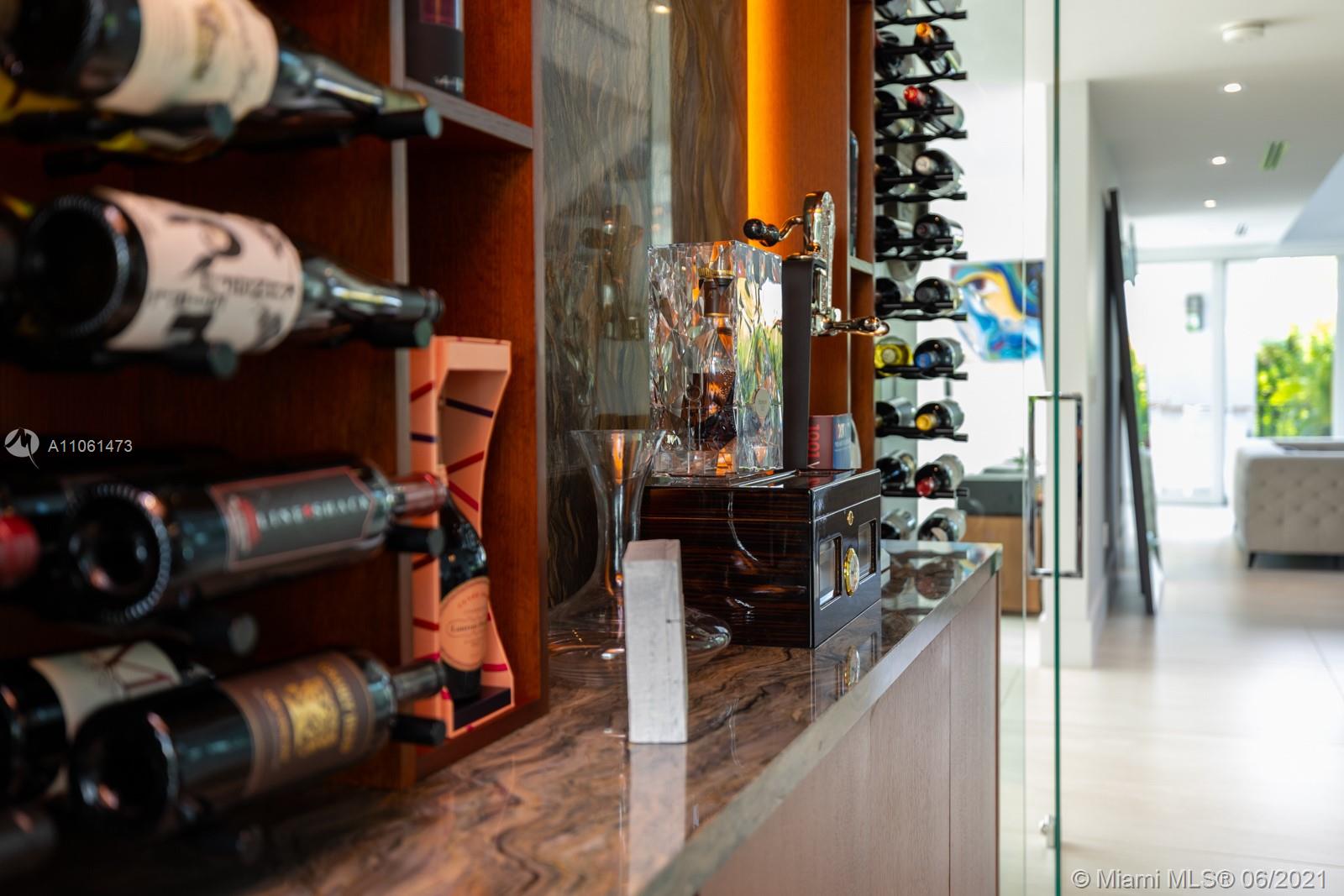 SUNRISE HARBOUR REV PL - Residential