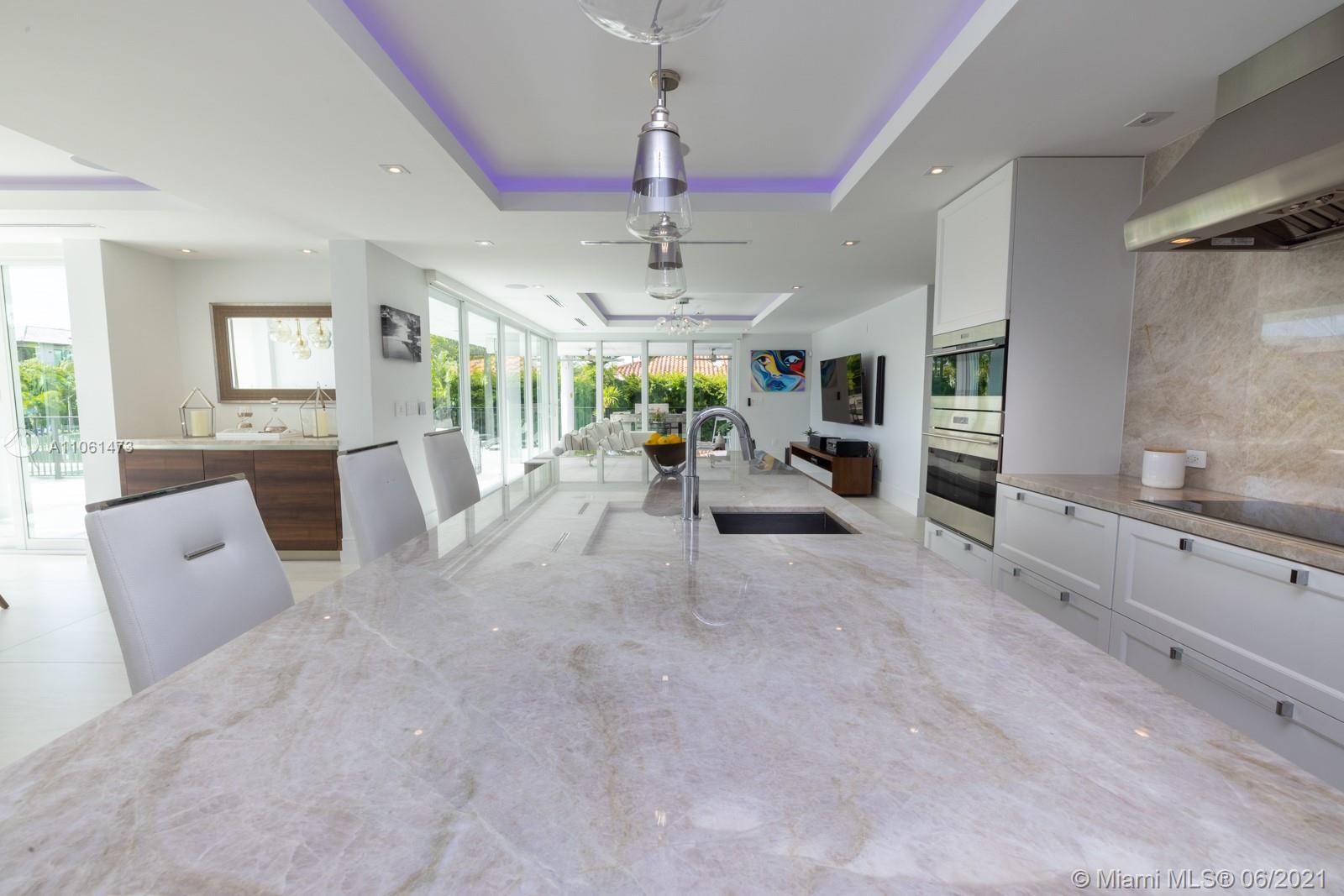 SUNRISE HARBOUR REV PL - Residential