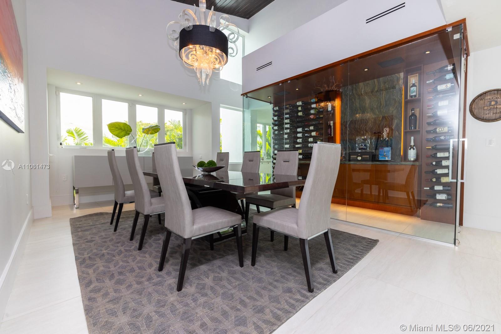 SUNRISE HARBOUR REV PL - Residential