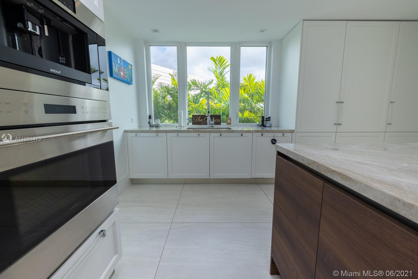 SUNRISE HARBOUR REV PL - Residential