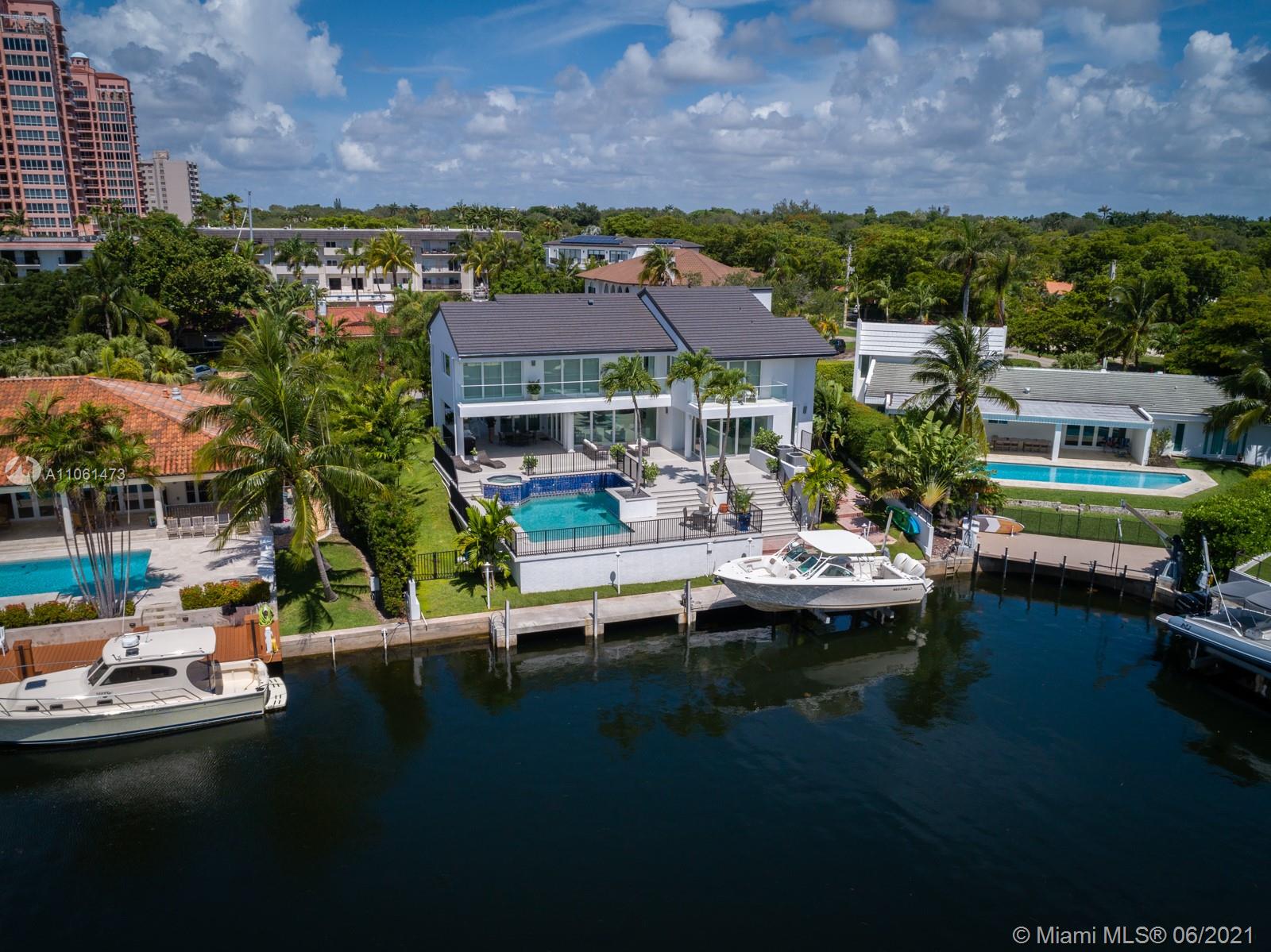 SUNRISE HARBOUR REV PL - Residential