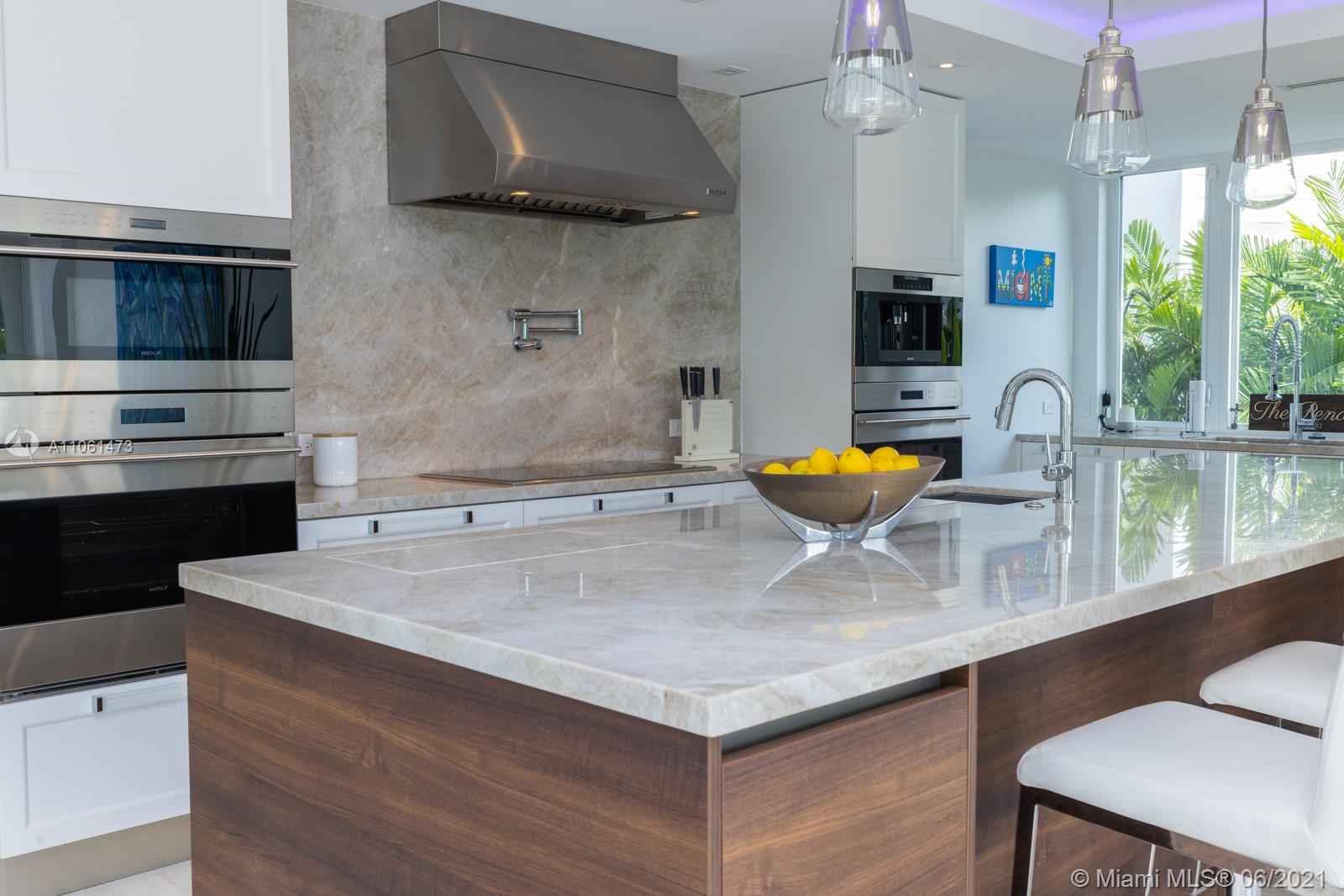 SUNRISE HARBOUR REV PL - Residential