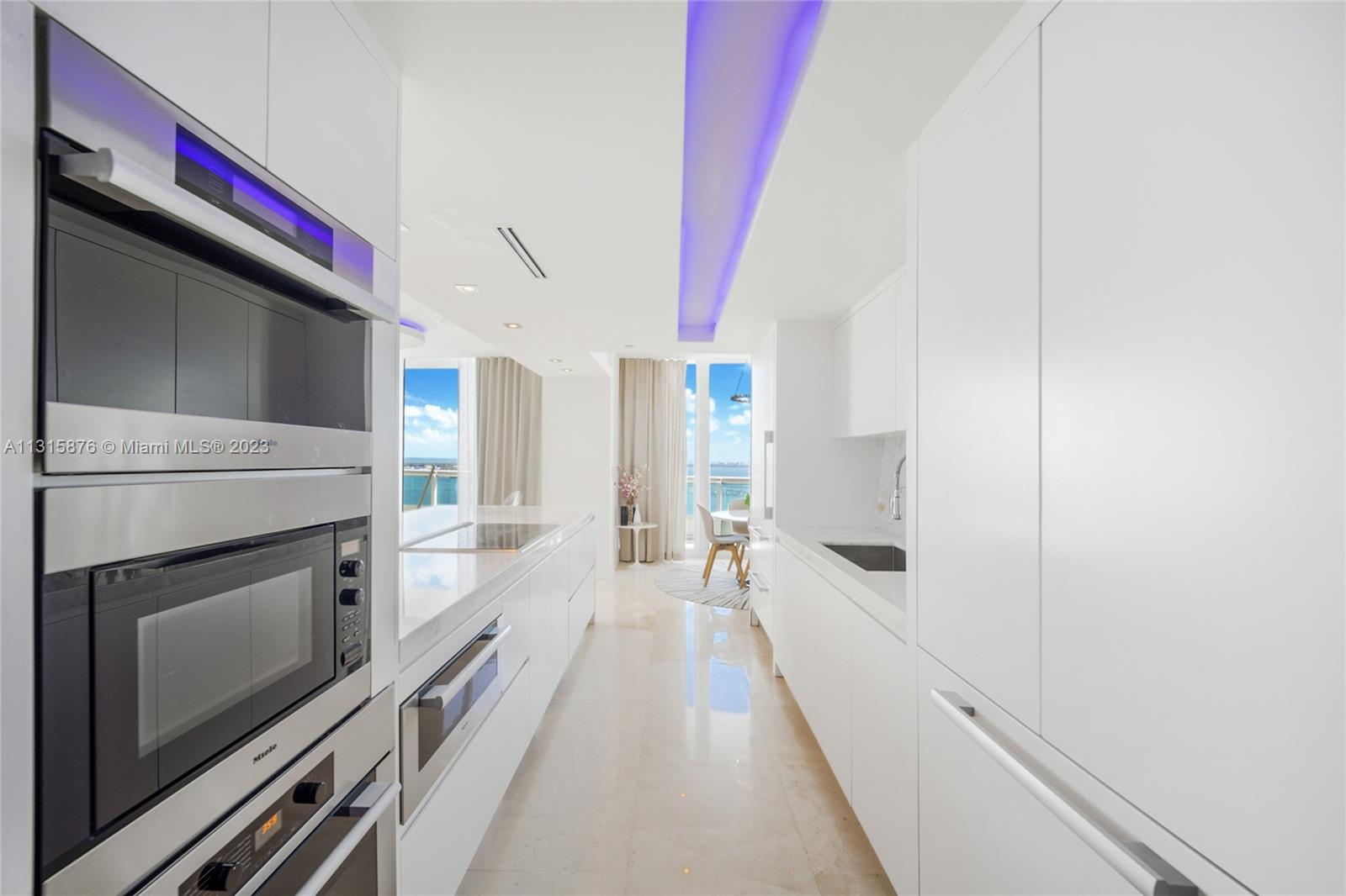 SANTA MARIA CONDO - Residential