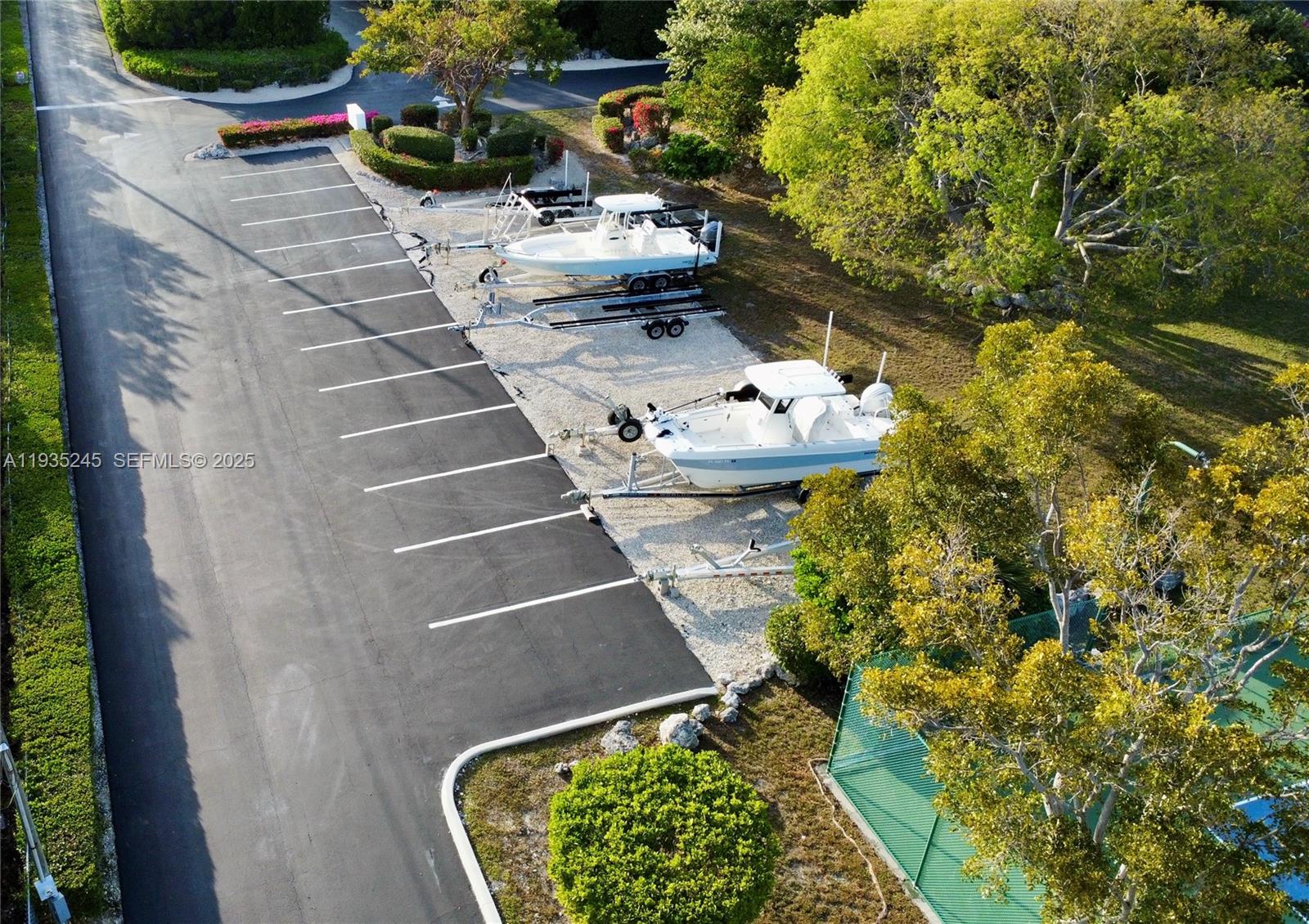 Key Largo Yacht Club - Residential