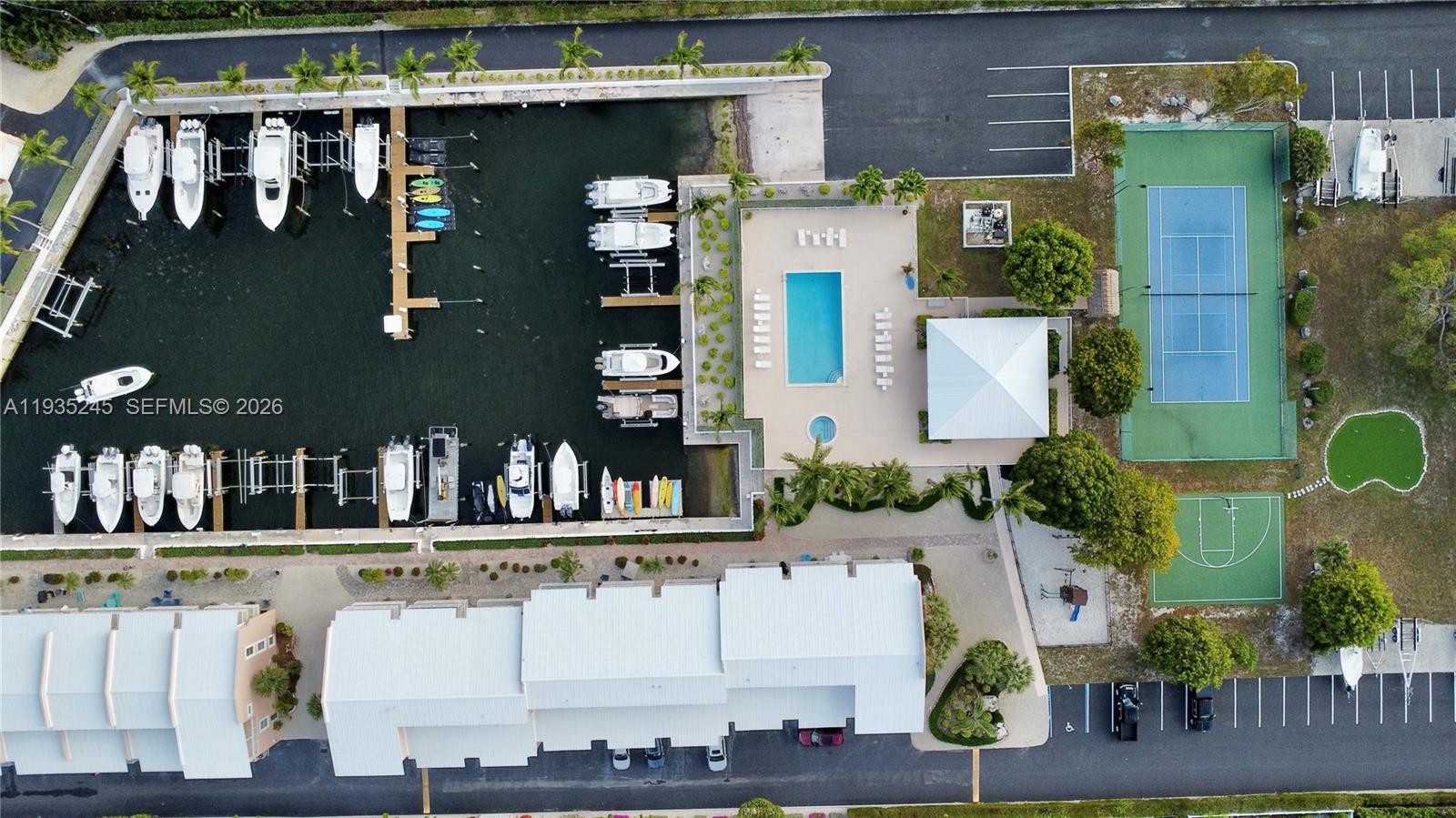 Key Largo Yacht Club - Residential