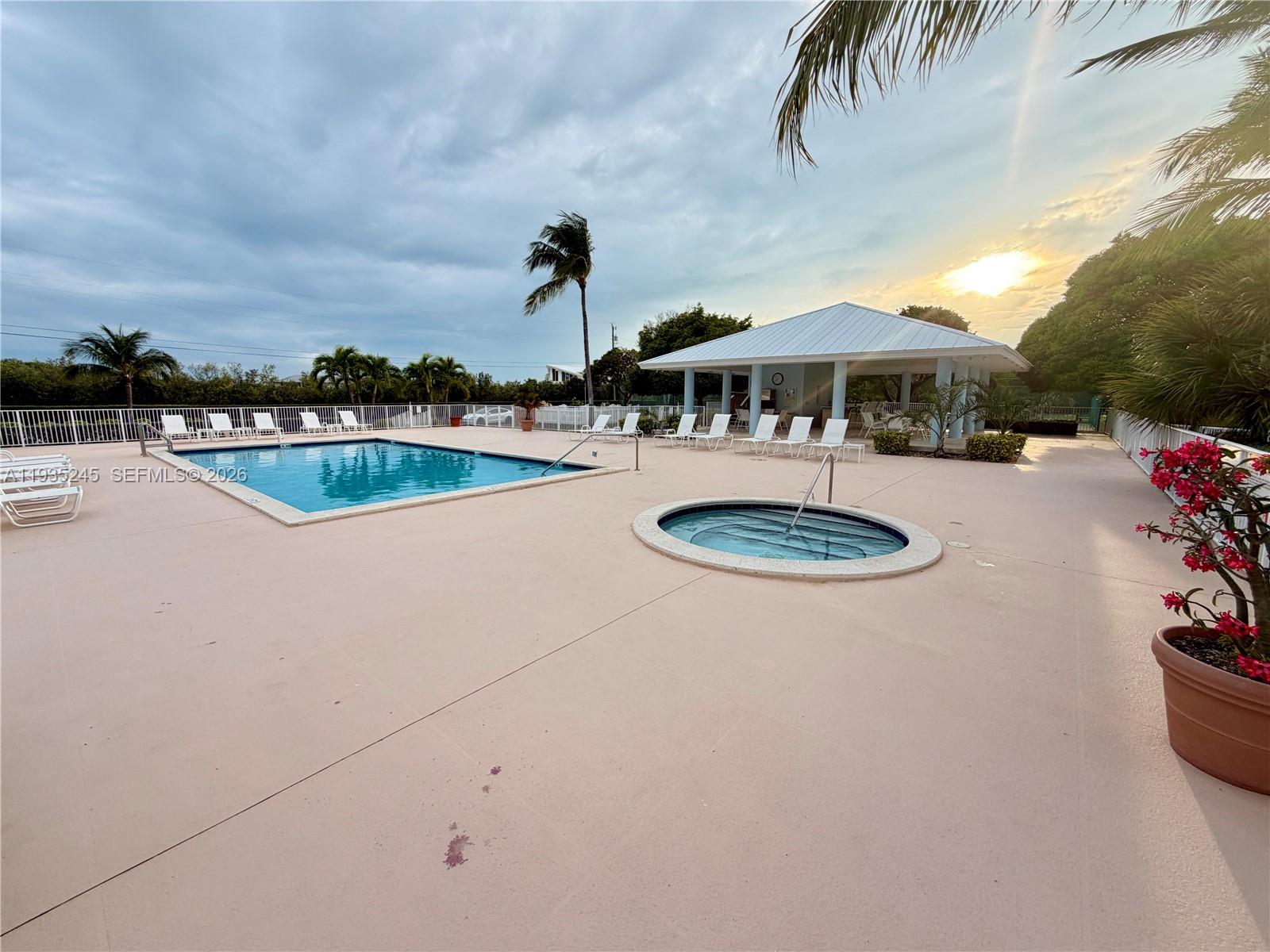 Key Largo Yacht Club - Residential