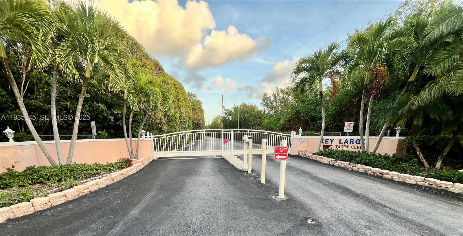 Key Largo Yacht Club - Residential