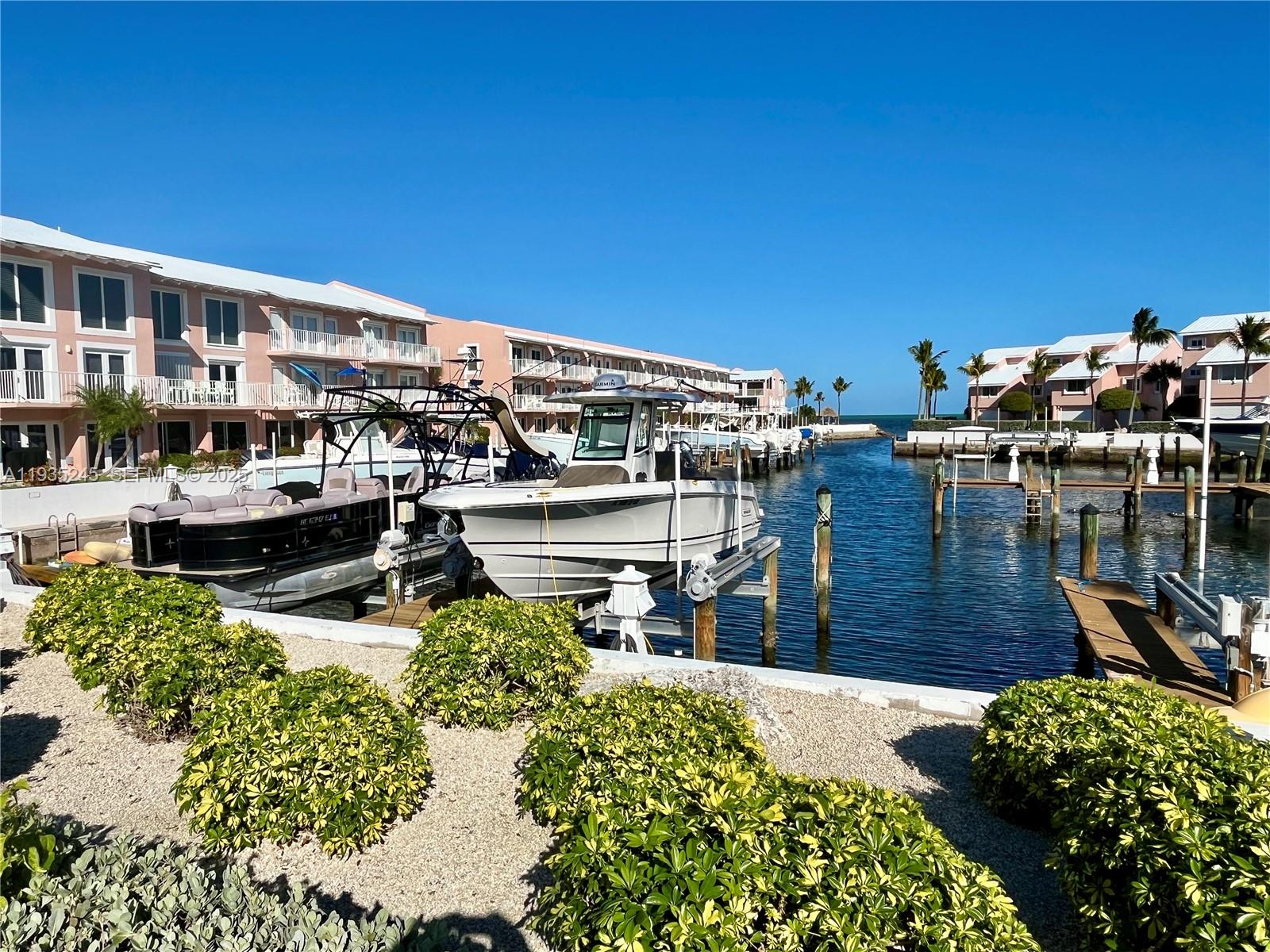 Key Largo Yacht Club - Residential