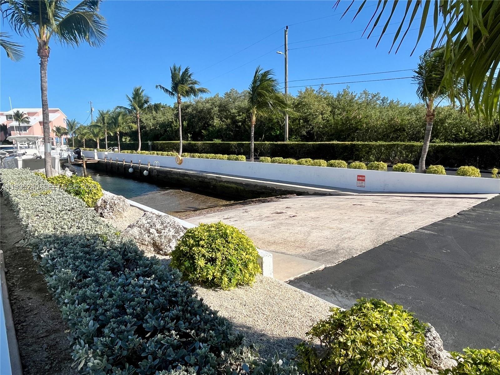 Key Largo Yacht Club - Residential