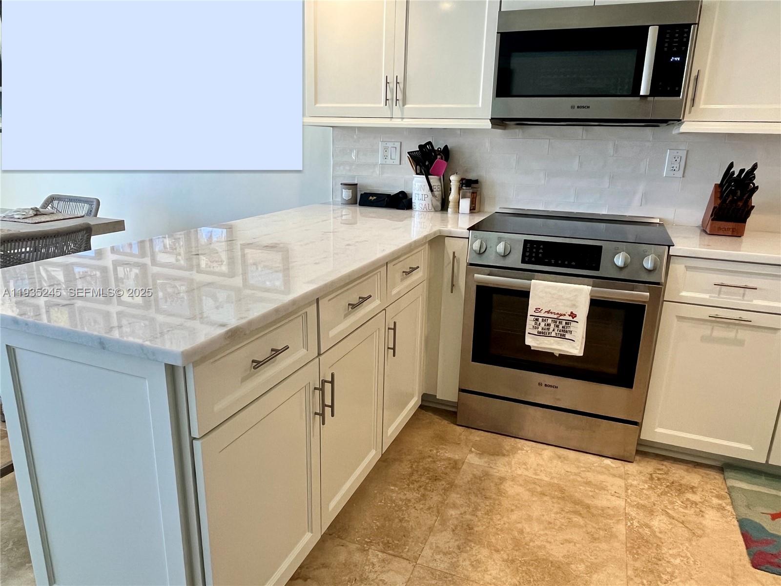 Key Largo Yacht Club - Residential