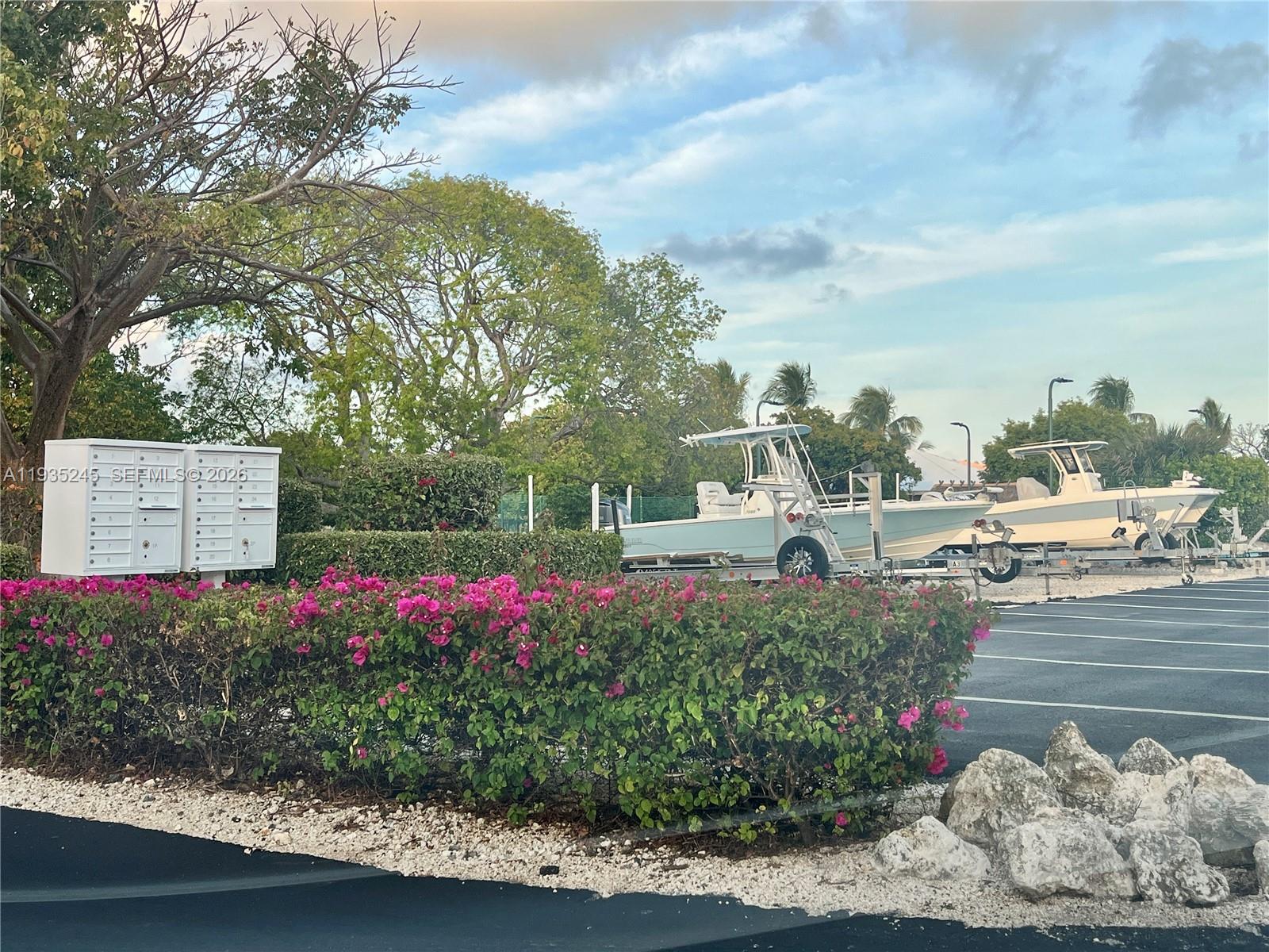 Key Largo Yacht Club - Residential