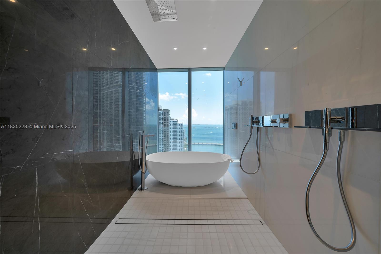 300 Biscayne Boulevard Way - Residential