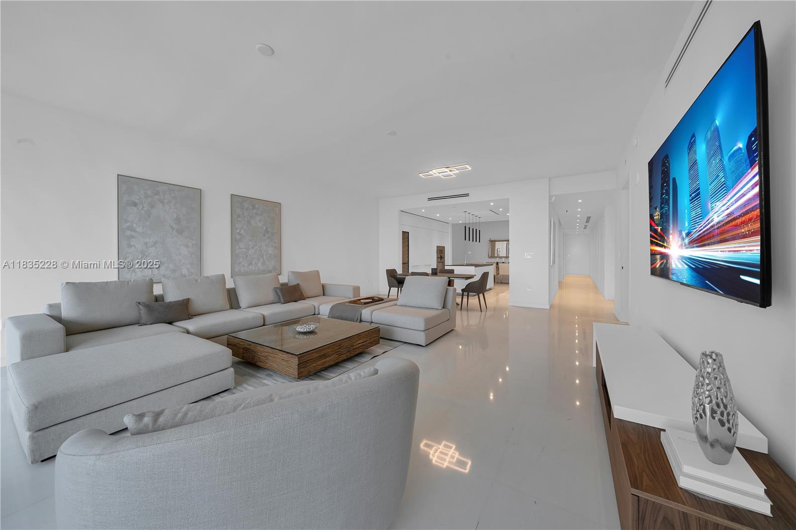 300 Biscayne Boulevard Way - Residential