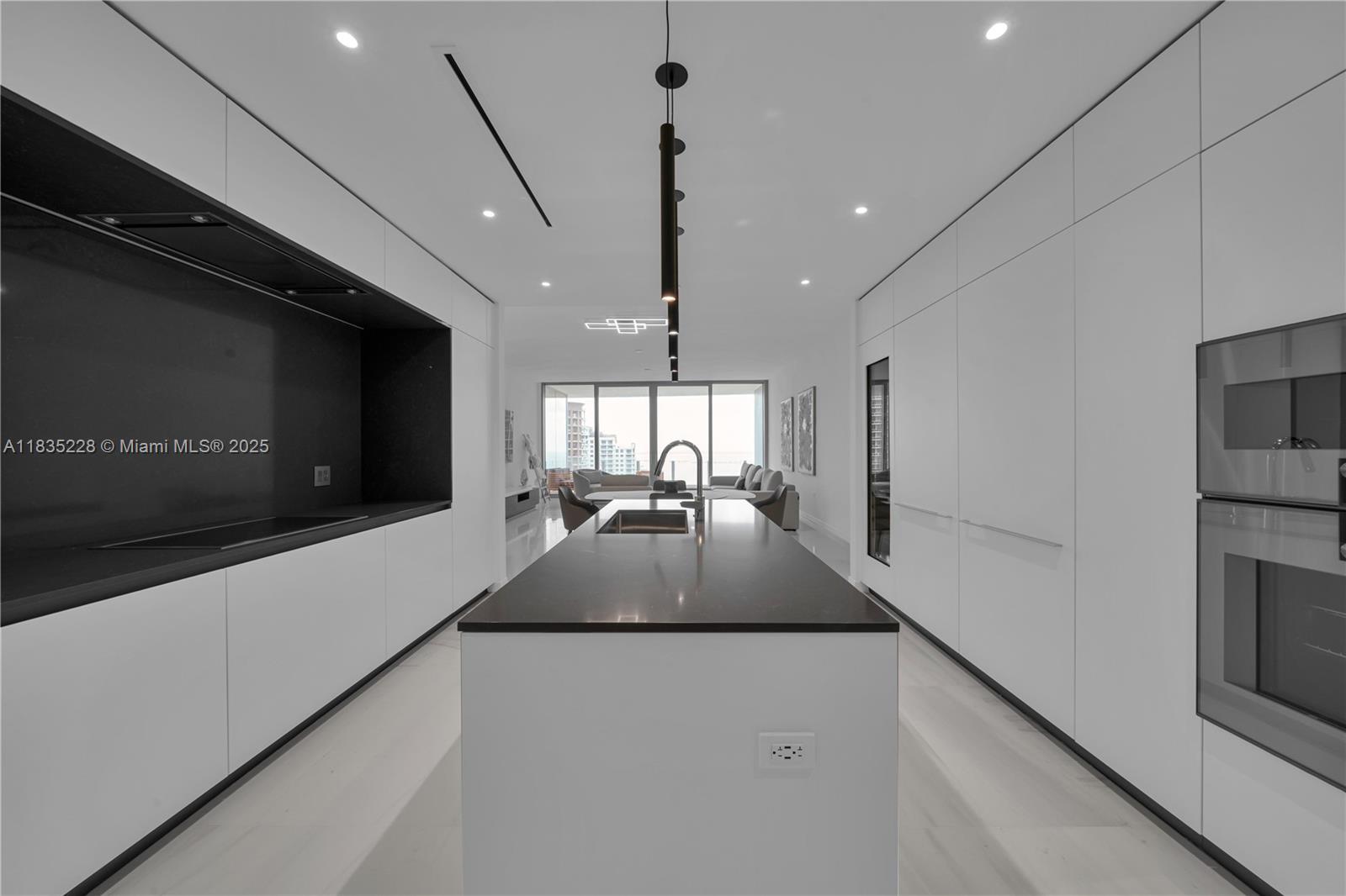 300 Biscayne Boulevard Way - Residential