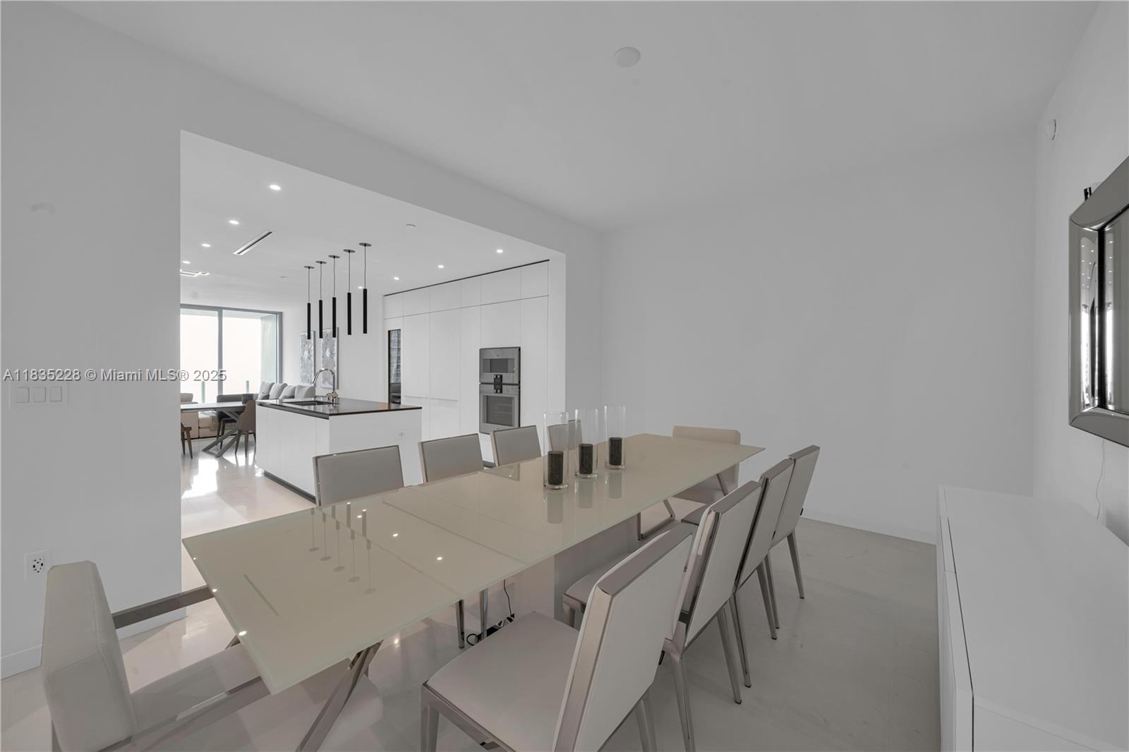 300 Biscayne Boulevard Way - Residential