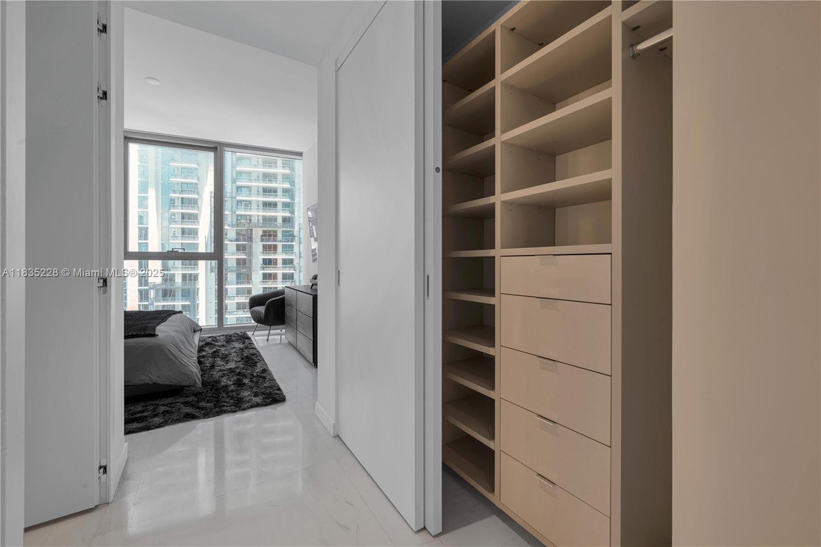 300 Biscayne Boulevard Way - Residential