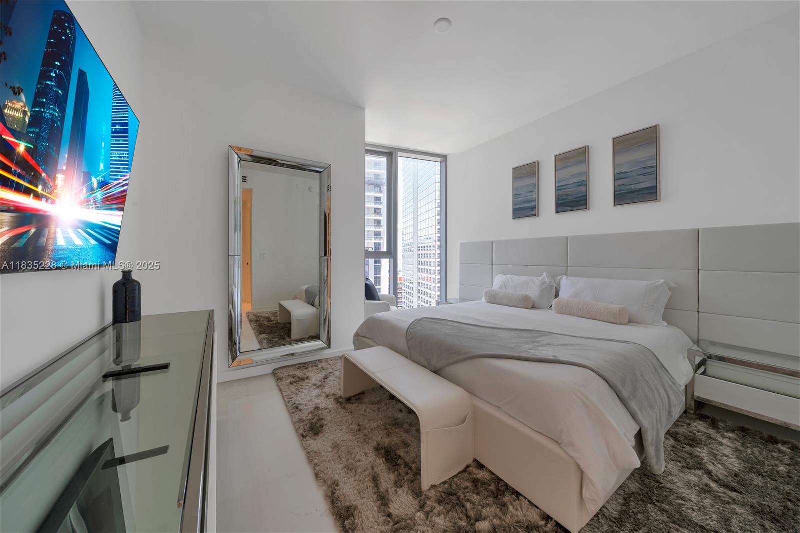 300 Biscayne Boulevard Way - Residential