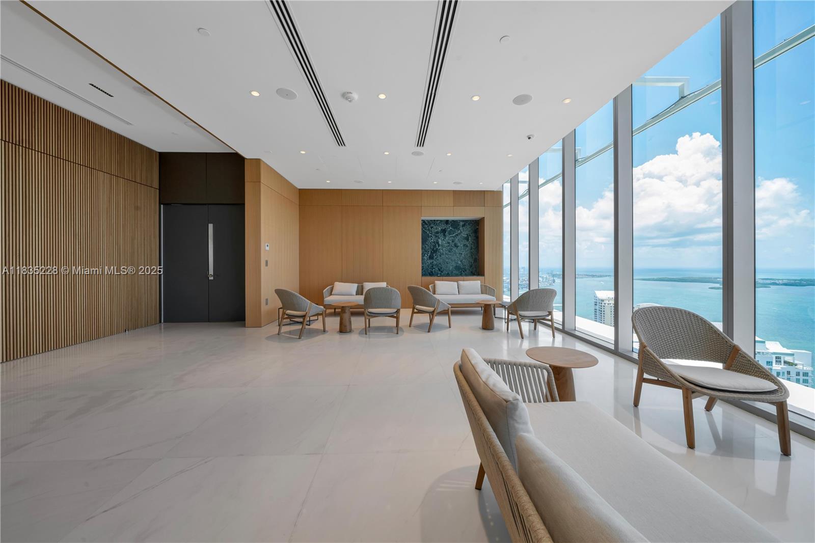 300 Biscayne Boulevard Way - Residential