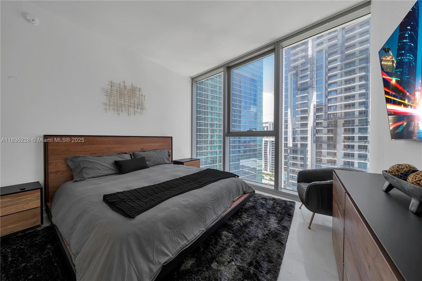 300 Biscayne Boulevard Way - Residential