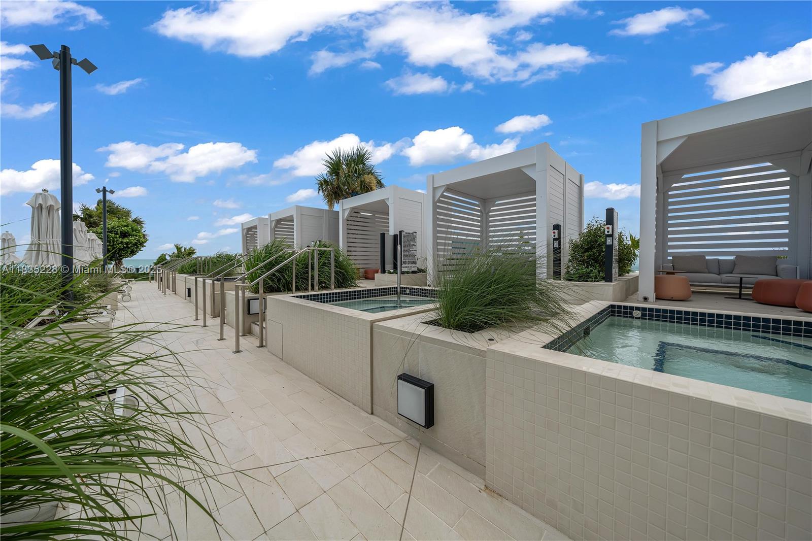 300 Biscayne Boulevard Way - Residential