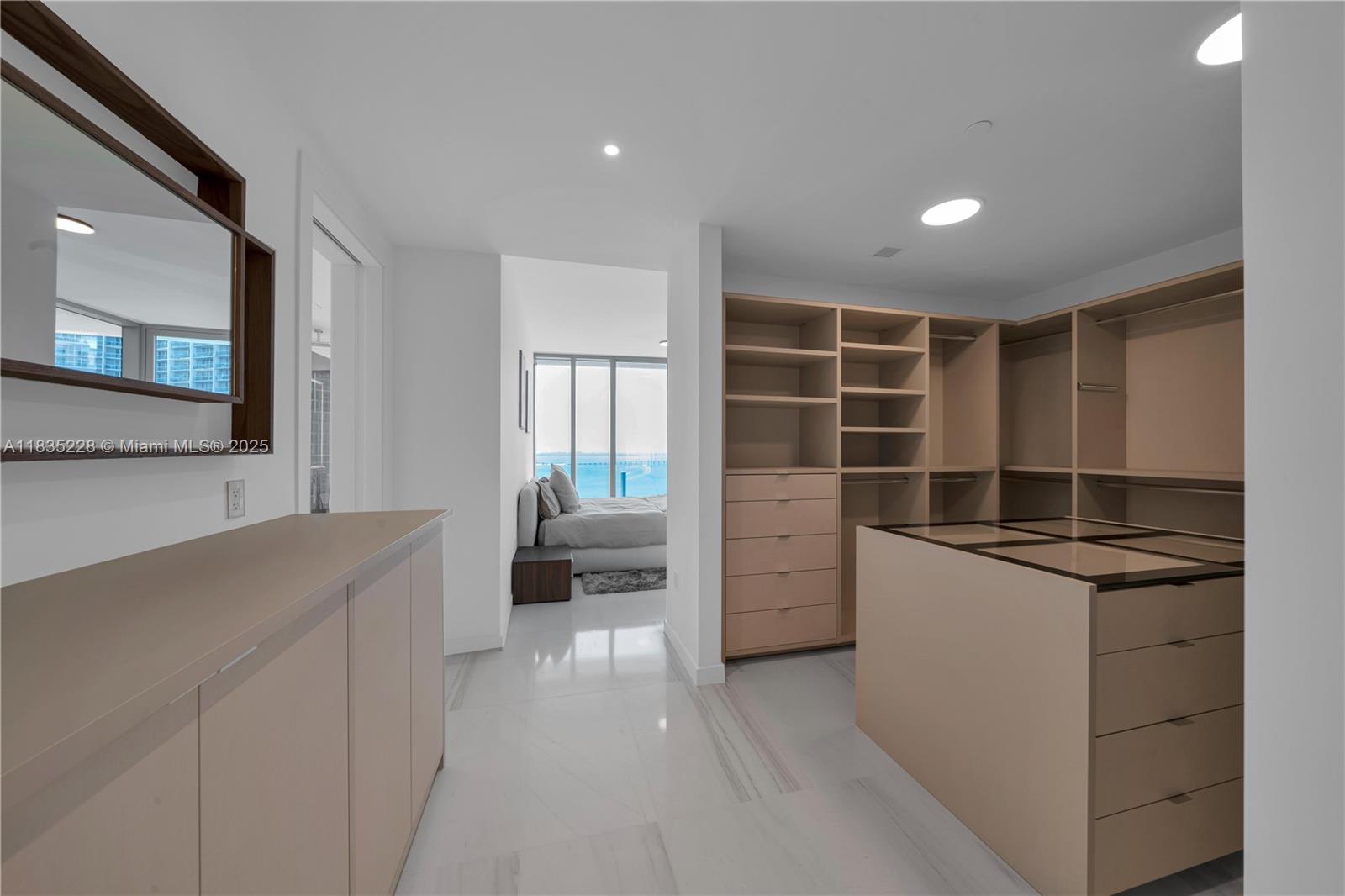 300 Biscayne Boulevard Way - Residential