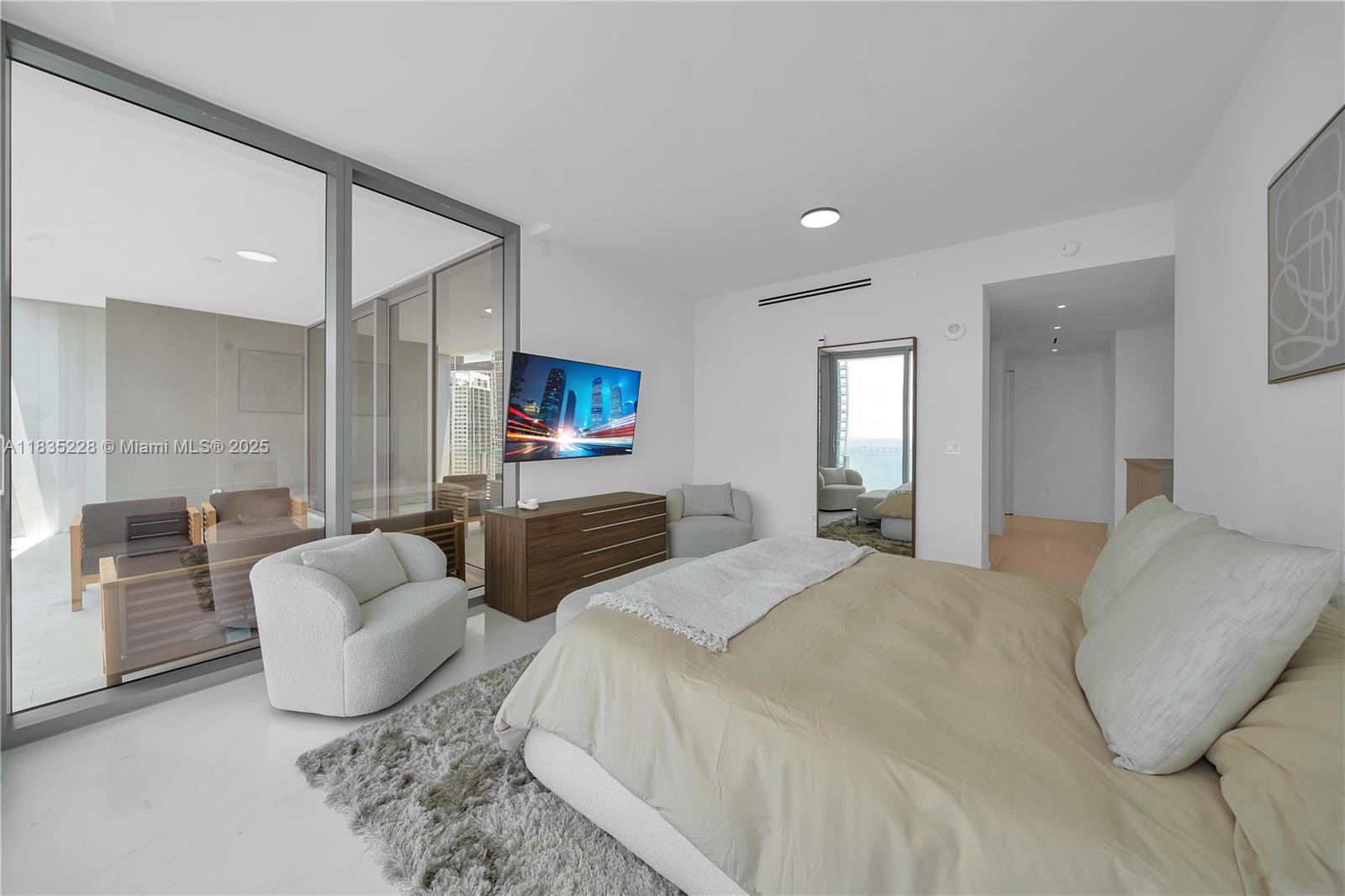 300 Biscayne Boulevard Way - Residential