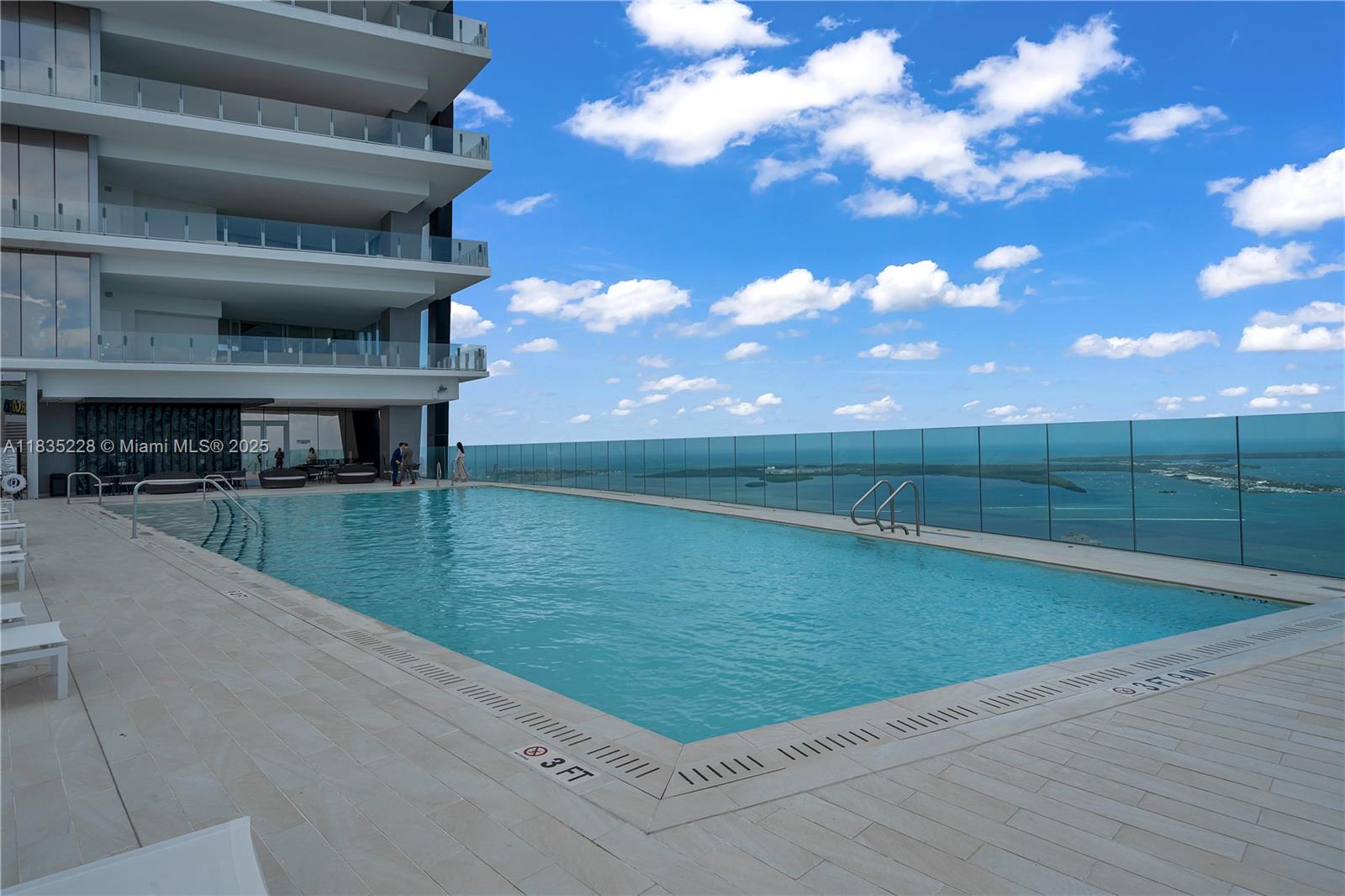 300 Biscayne Boulevard Way - Residential