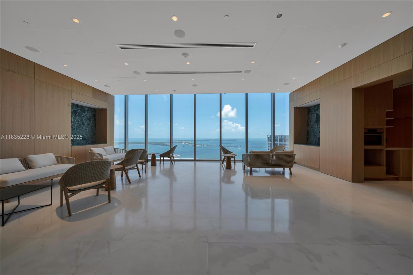 300 Biscayne Boulevard Way - Residential