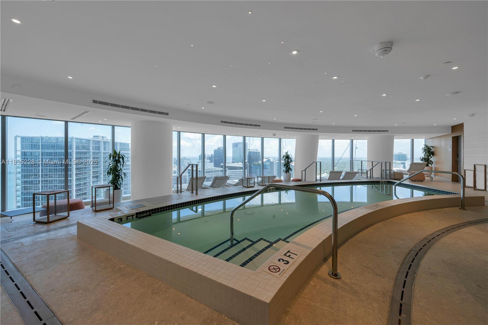 300 Biscayne Boulevard Way - Residential