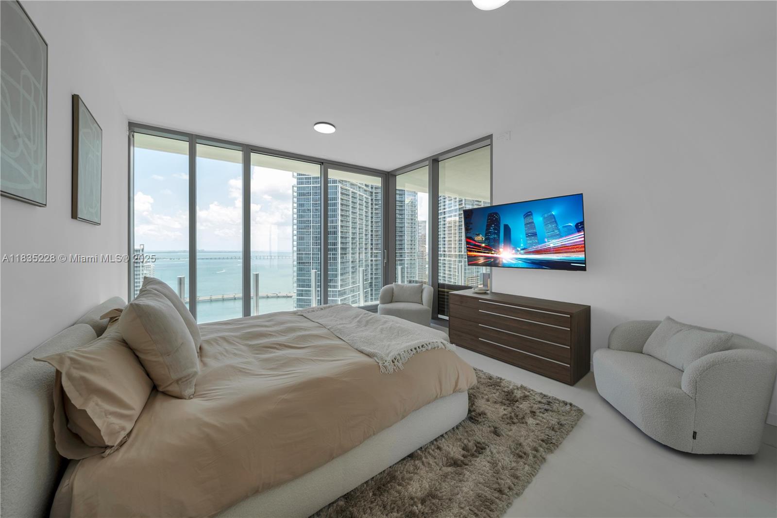300 Biscayne Boulevard Way - Residential