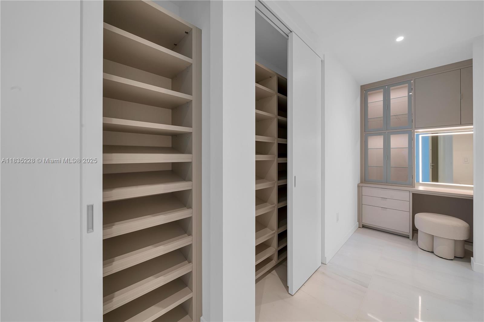 300 Biscayne Boulevard Way - Residential