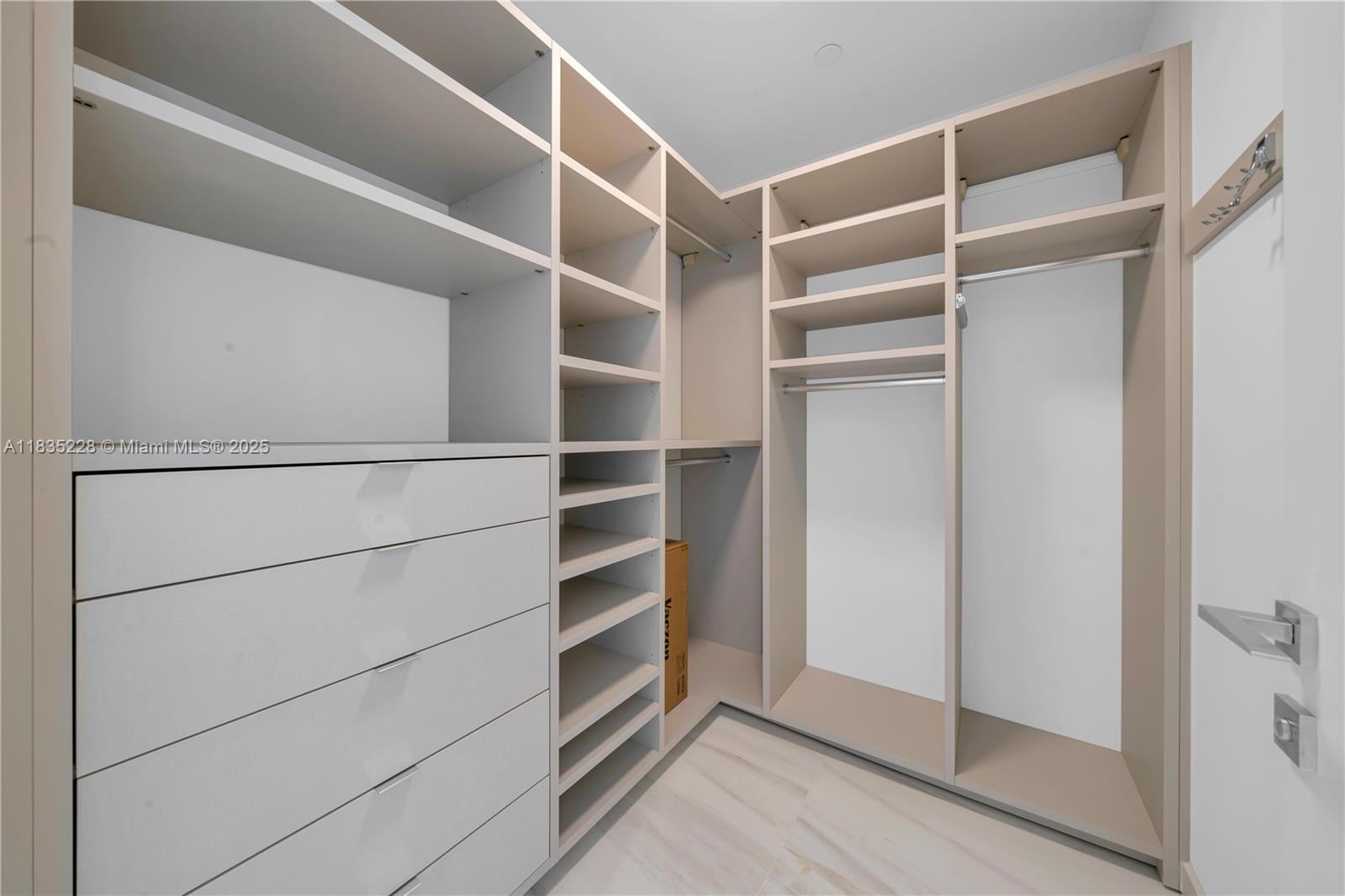 300 Biscayne Boulevard Way - Residential