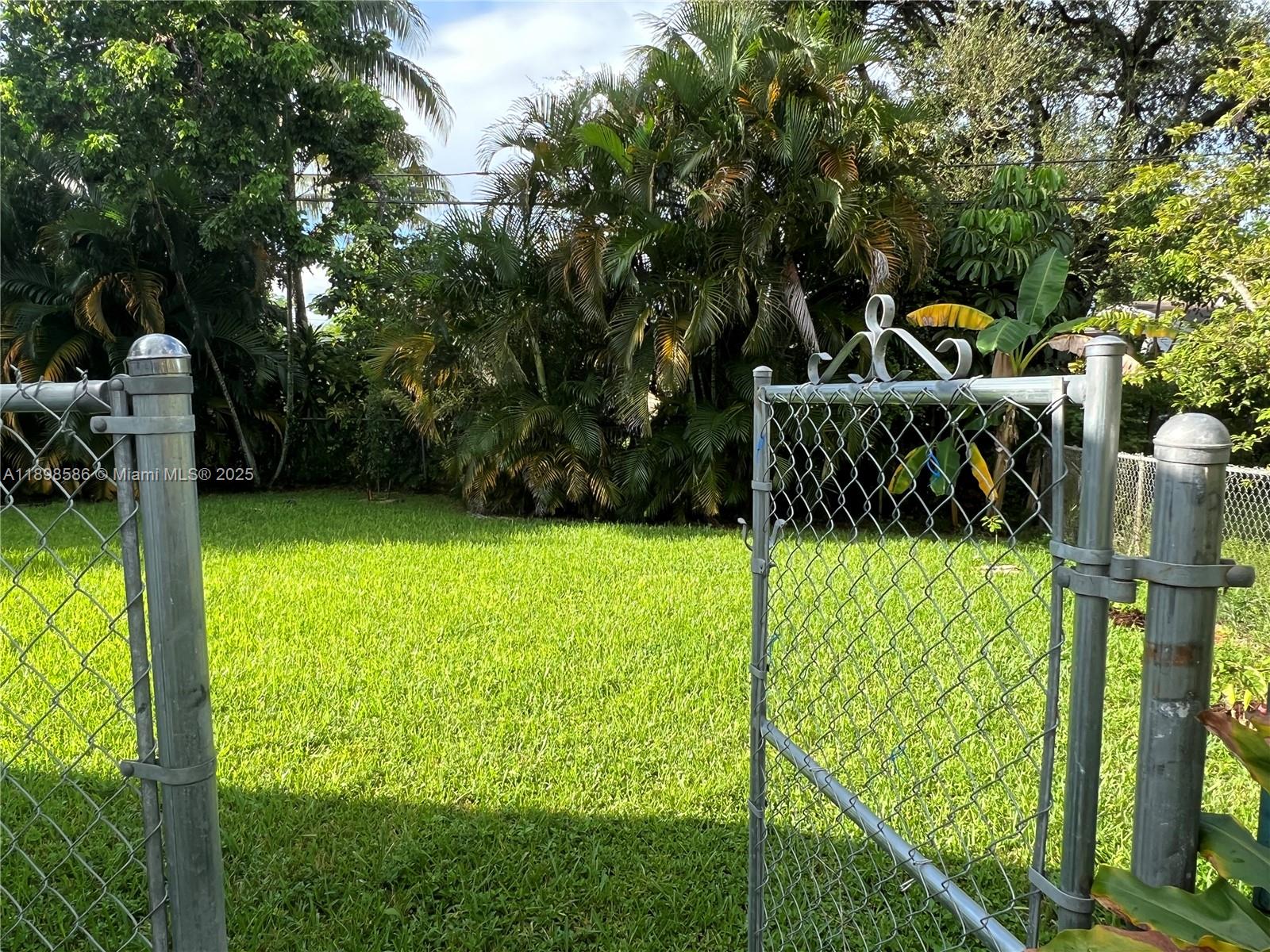 PLAYLAND VILLAGE SEC 4 - Residential Lease