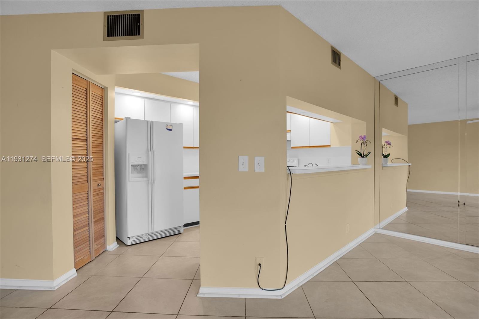 CAMBRIDGE AT CENTURY VILL - Residential